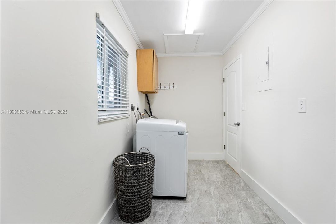 For Rent: $5,450 (4 beds, 3 baths, 1549 Square Feet)