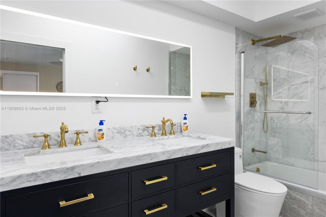 For Rent: $5,450 (4 beds, 3 baths, 1549 Square Feet)