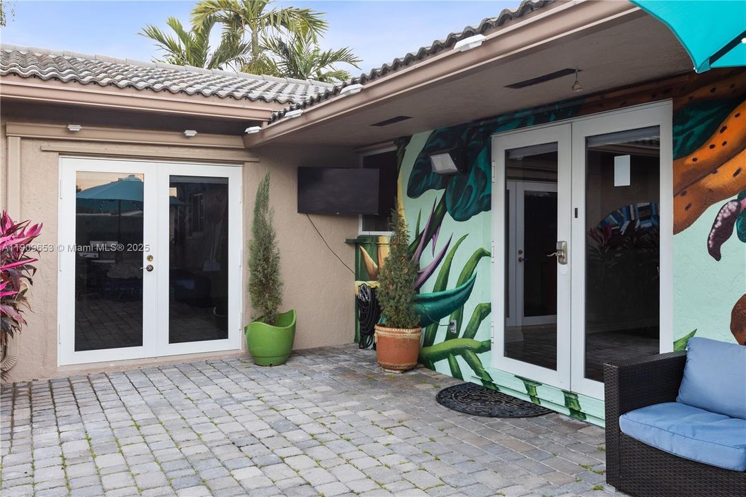 For Rent: $5,450 (4 beds, 3 baths, 1549 Square Feet)