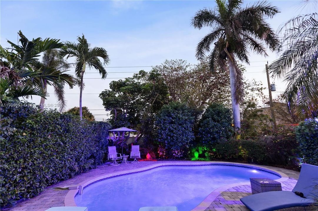 For Rent: $5,450 (4 beds, 3 baths, 1549 Square Feet)