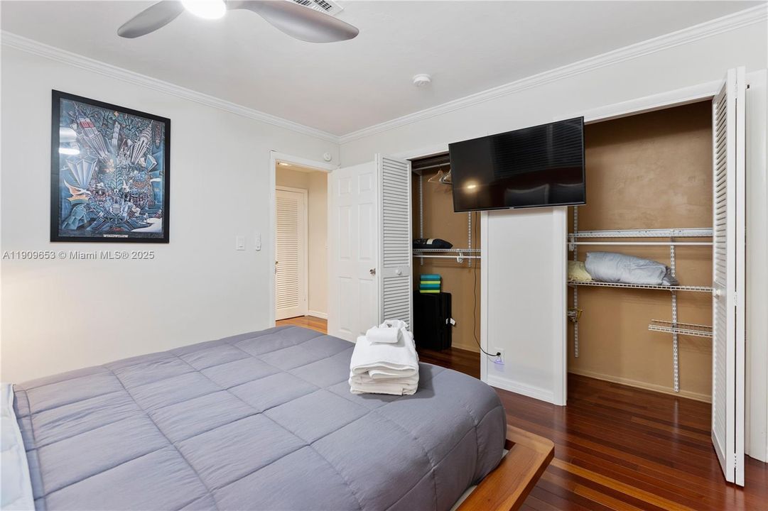 For Rent: $5,450 (4 beds, 3 baths, 1549 Square Feet)