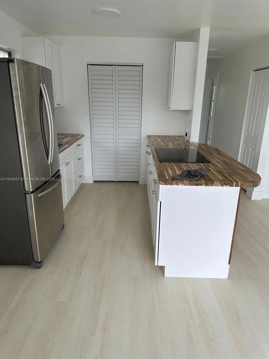 В аренду: $1,500 (2 спален, 1 ванн, 0 Квадратных фут)