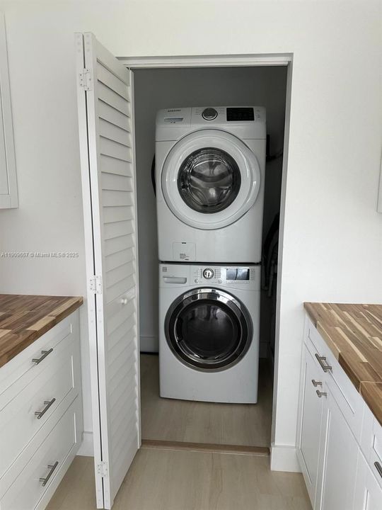 В аренду: $1,500 (2 спален, 1 ванн, 0 Квадратных фут)