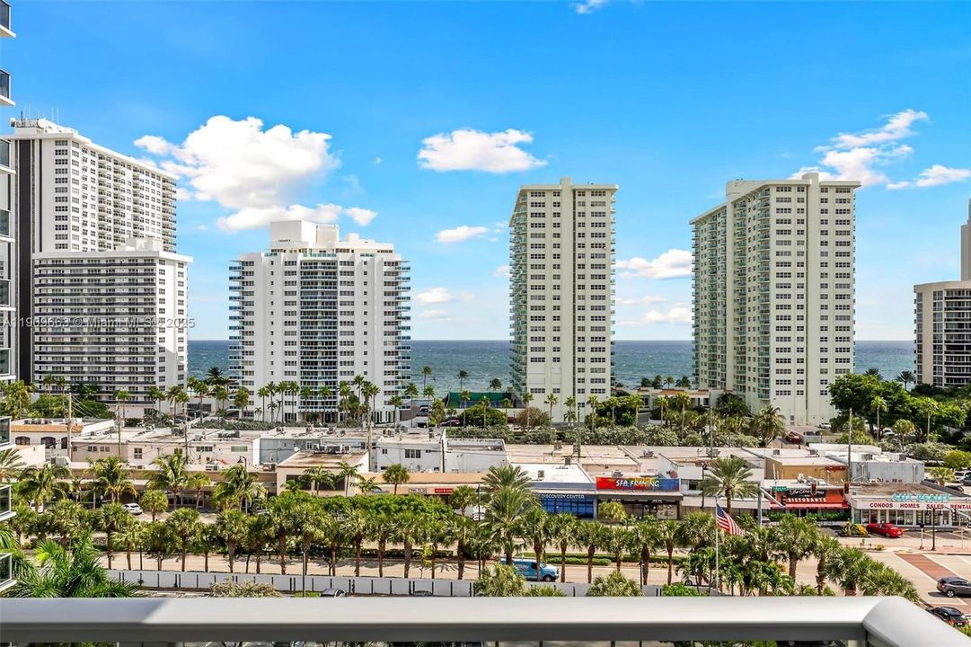 For Sale: $220,000 (1 beds, 1 baths, 800 Square Feet)