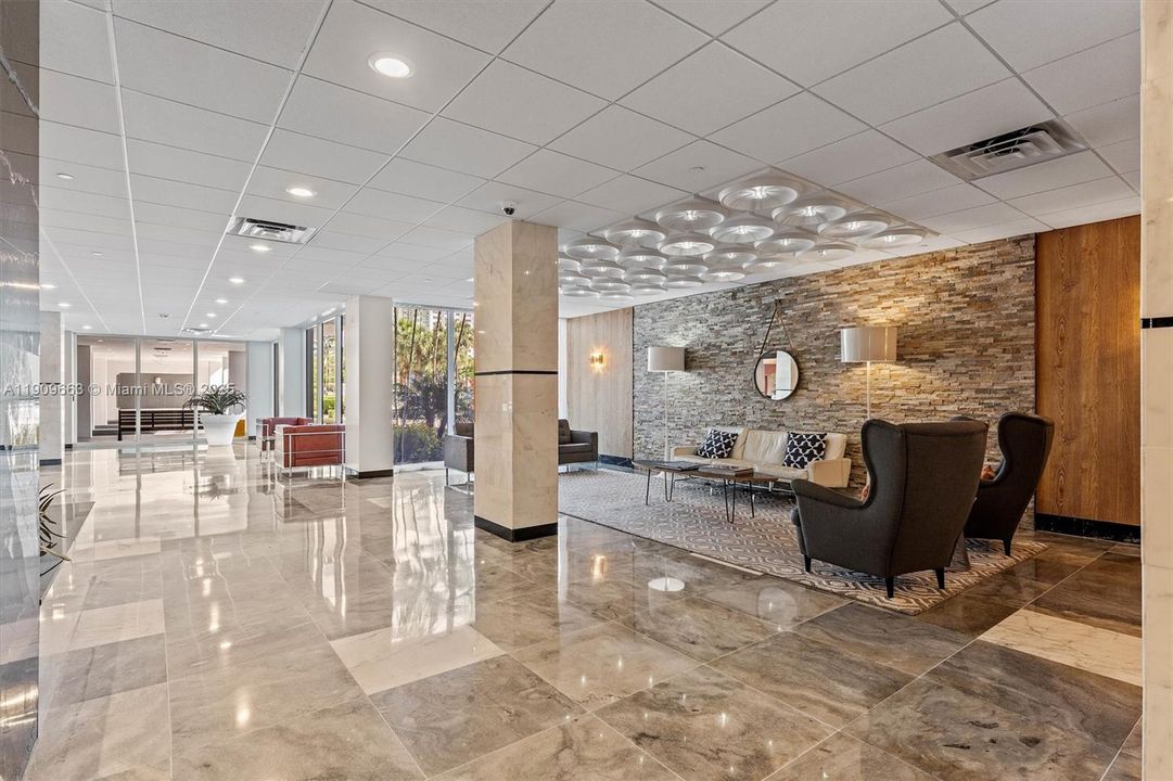 For Sale: $220,000 (1 beds, 1 baths, 800 Square Feet)