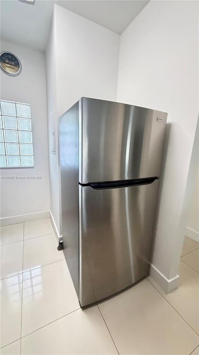 Recientemente alquilado: $2,400 (2 camas, 1 baños, 735 Pies cuadrados)