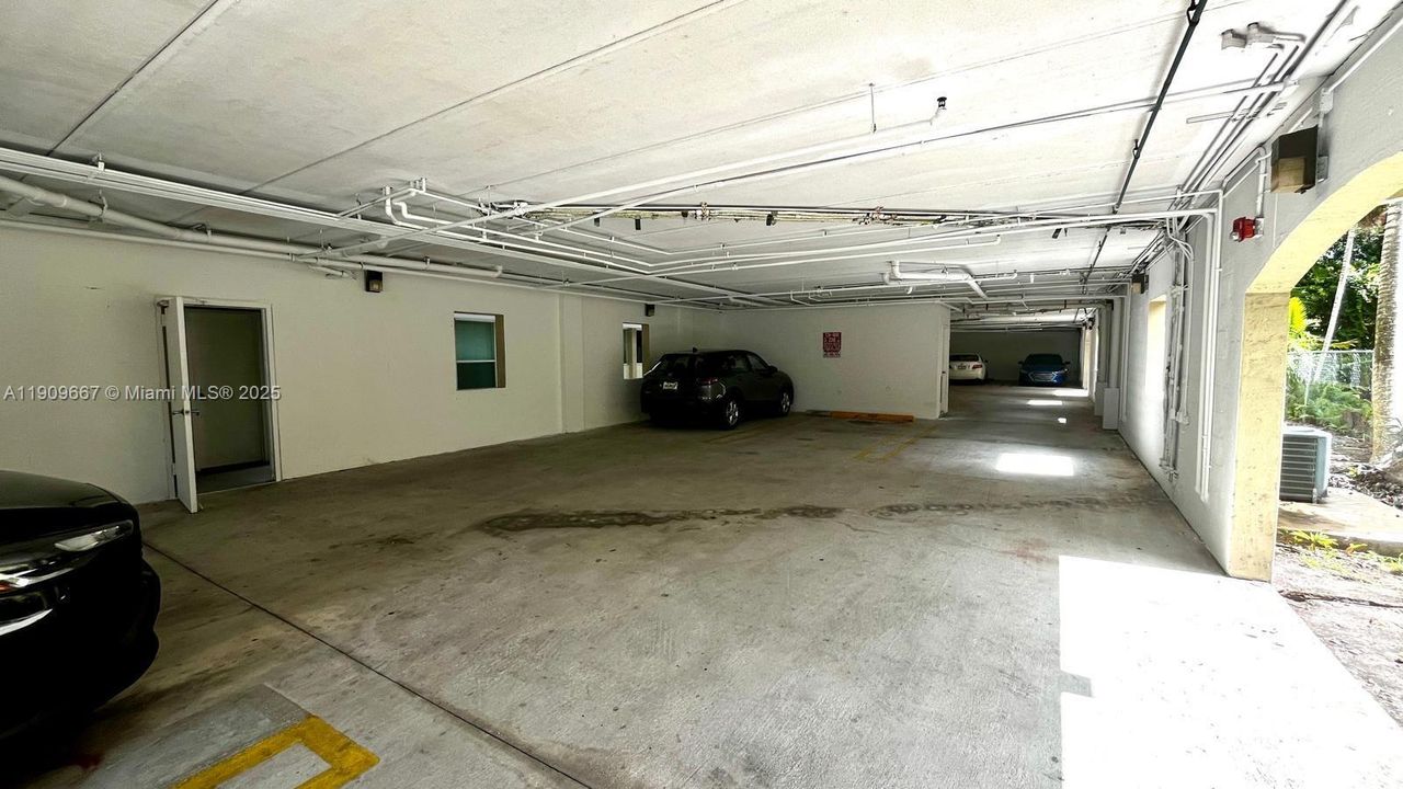 Recientemente alquilado: $2,400 (2 camas, 1 baños, 735 Pies cuadrados)