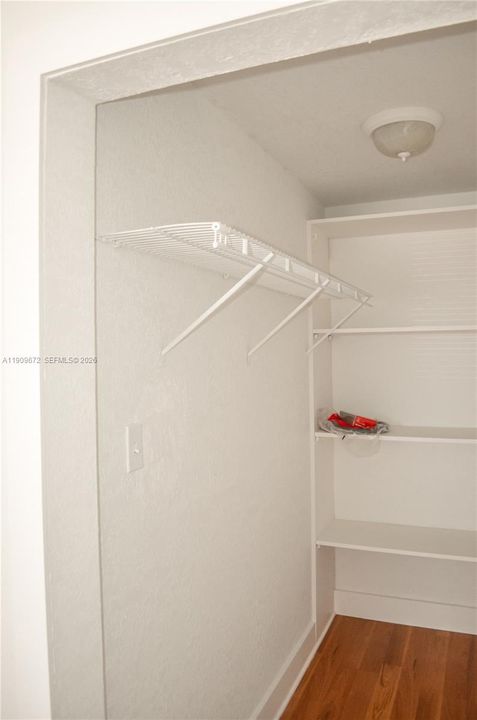 В аренду: $3,000 (3 спален, 2 ванн, 1089 Квадратных фут)