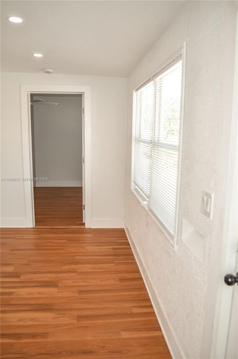 В аренду: $3,000 (3 спален, 2 ванн, 1089 Квадратных фут)