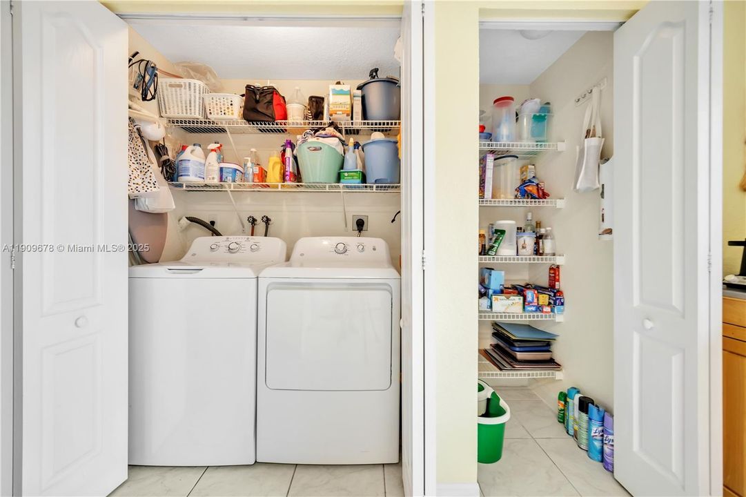 Activo con contrato: $399,000 (2 camas, 2 baños, 1130 Pies cuadrados)