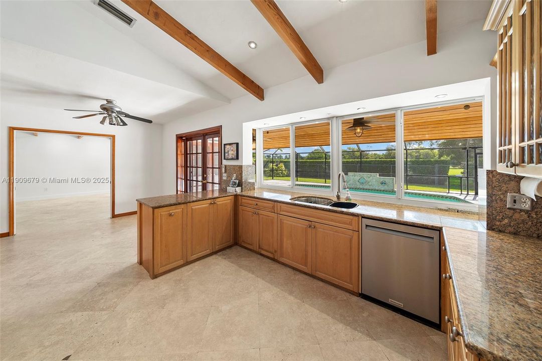 待售: $1,225,000 (5 贝兹, 3 浴室, 3398 平方英尺)