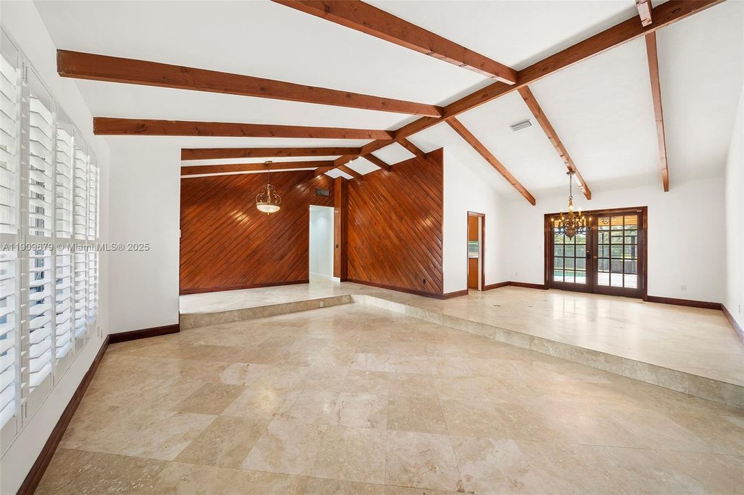 待售: $1,225,000 (5 贝兹, 3 浴室, 3398 平方英尺)