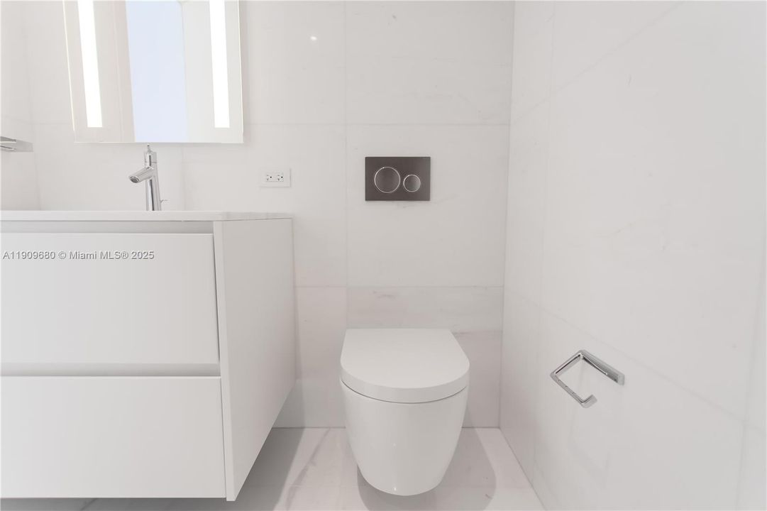 For Rent: $15,000 (2 beds, 3 baths, 1829 Square Feet)