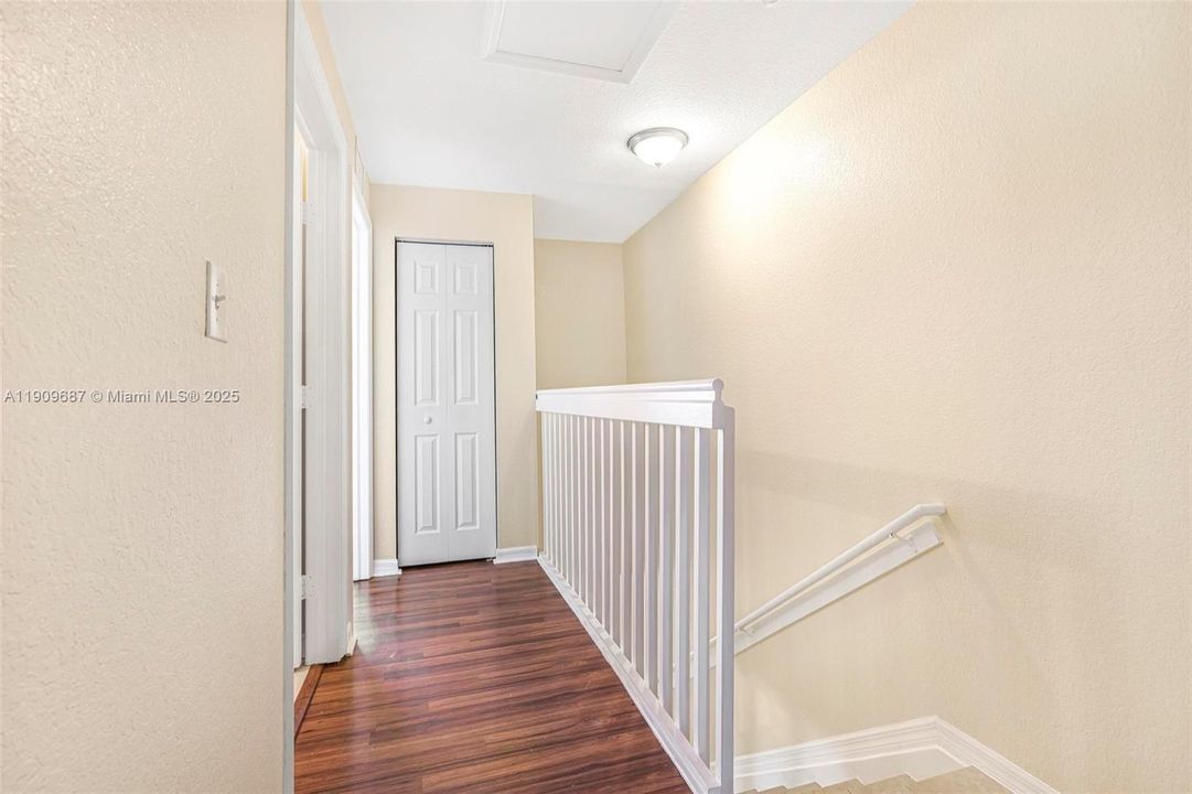 For Rent: $2,699 (3 beds, 2 baths, 1253 Square Feet)