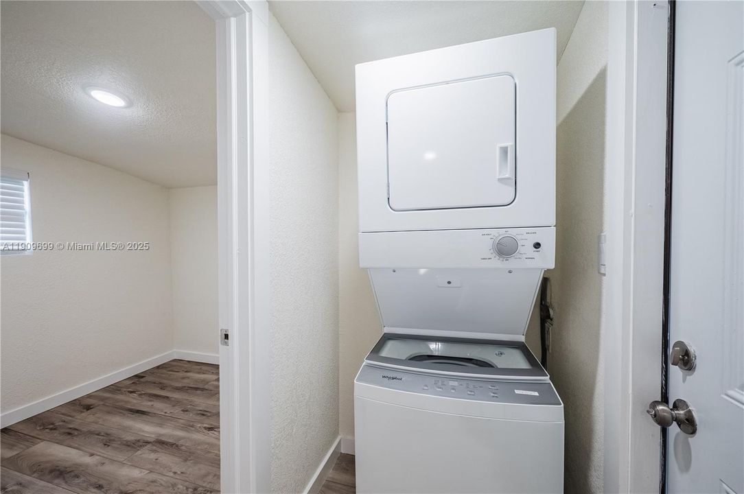 For Rent: $1,200 (2 beds, 1 baths, 0 Square Feet)