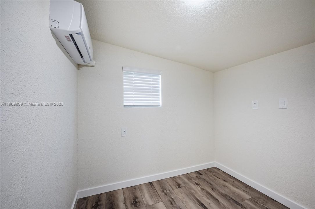 For Rent: $1,200 (2 beds, 1 baths, 0 Square Feet)