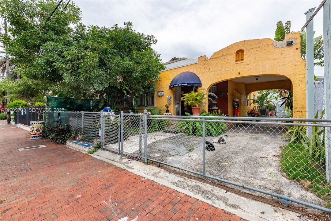 currently a duplex. 2/1 in the main house and 1 seperate studio collecting $1850 per month