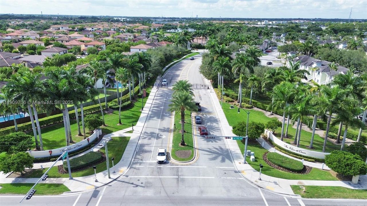 待售: $265,000 (2 贝兹, 2 浴室, 1048 平方英尺)