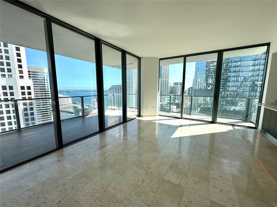 Recientemente alquilado: $6,950 (2 camas, 2 baños, 1265 Pies cuadrados)