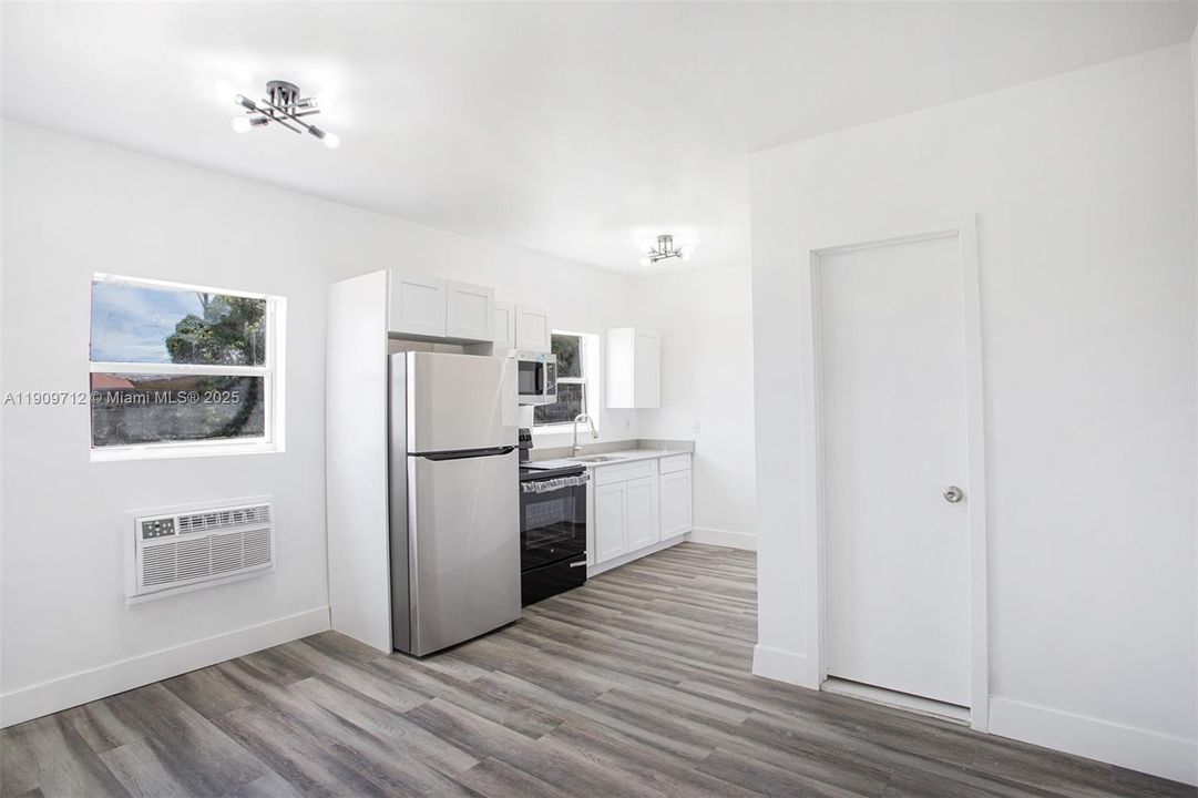 Recientemente alquilado: $1,700 (2 camas, 1 baños, 800 Pies cuadrados)