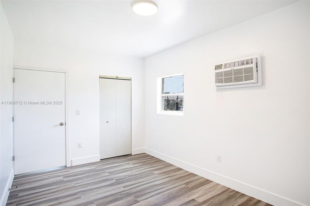 Recientemente alquilado: $1,700 (2 camas, 1 baños, 800 Pies cuadrados)