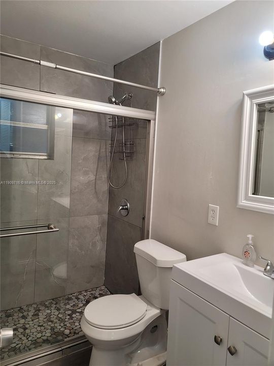 В аренду: $1,750 (3 спален, 2 ванн, 1150 Квадратных фут)