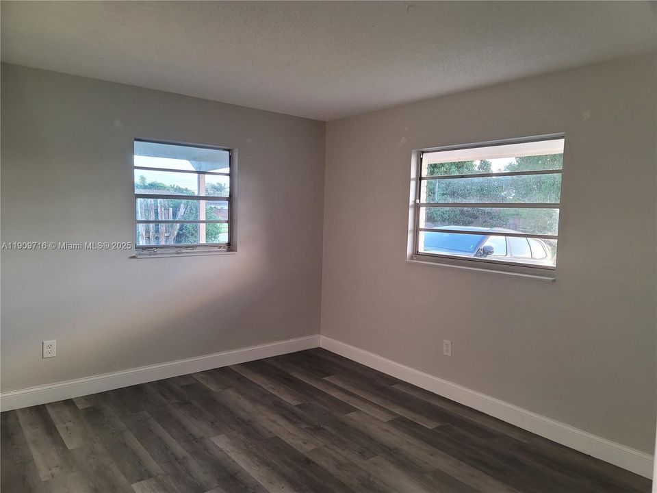 В аренду: $1,750 (3 спален, 2 ванн, 1150 Квадратных фут)