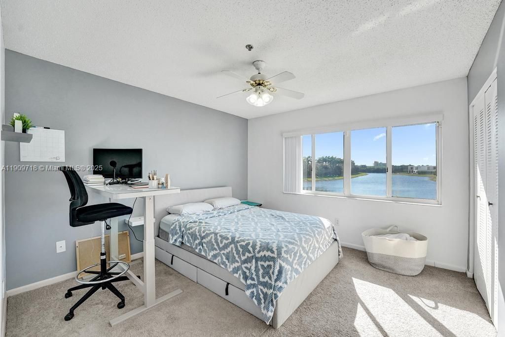 На продажу: $430,000 (2 спален, 2 ванн, 1158 Квадратных фут)