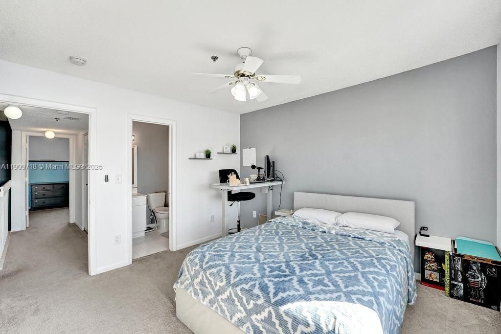 На продажу: $430,000 (2 спален, 2 ванн, 1158 Квадратных фут)