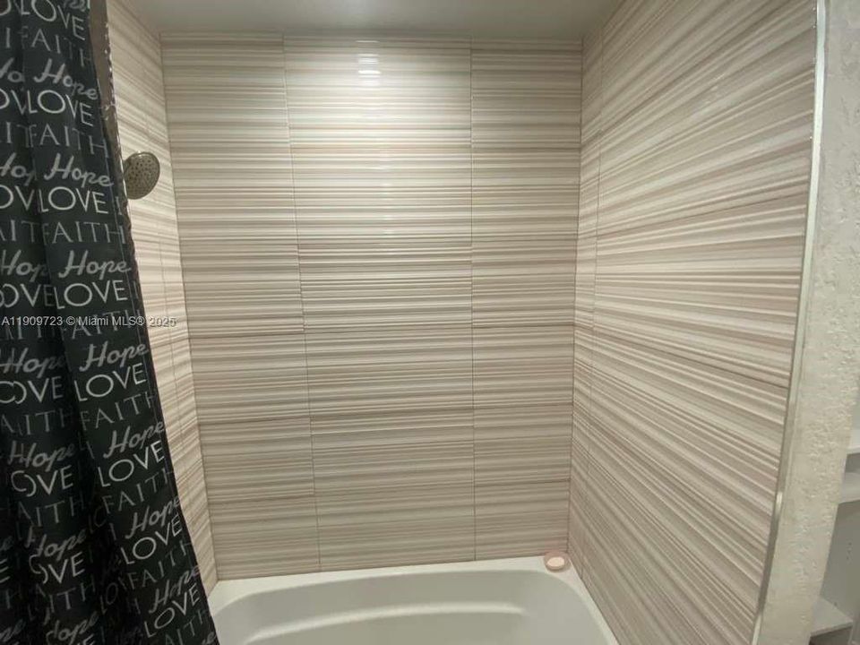 For Sale: $700,000 (4 beds, 3 baths, 2006 Square Feet)