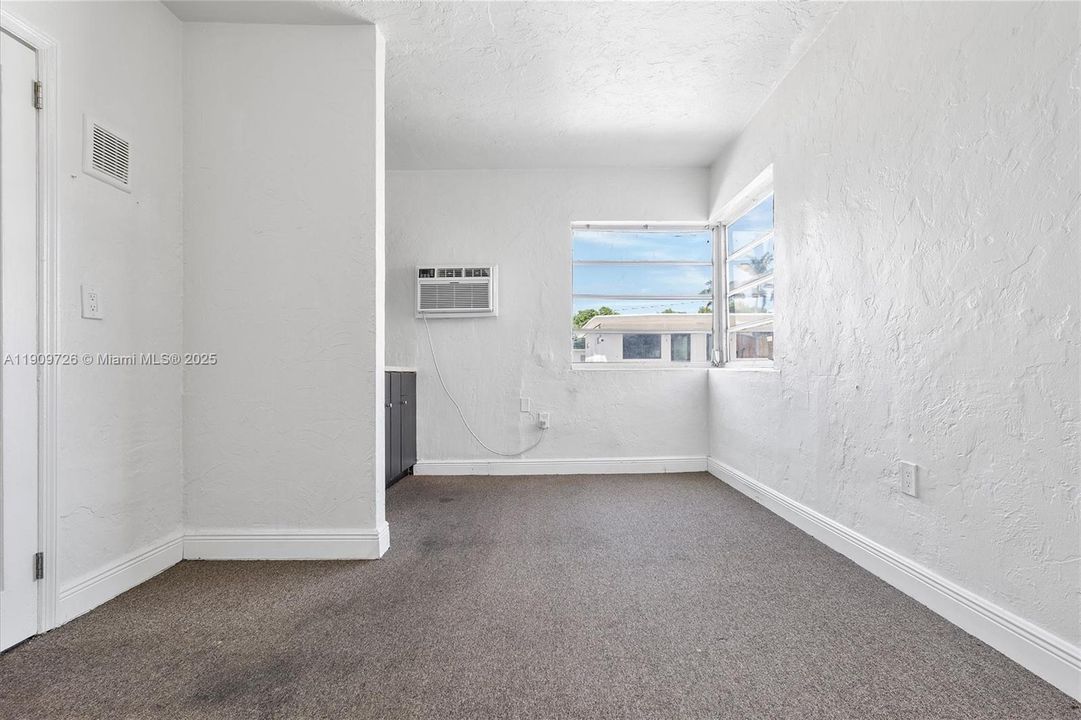 待售: $5,199,000 (0 贝兹, 0 浴室, 0 平方英尺)