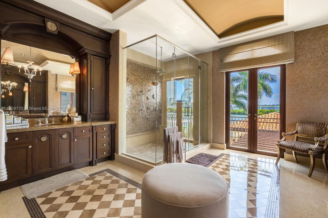 For Sale: $49,500,000 (6 beds, 8 baths, 11160 Square Feet)