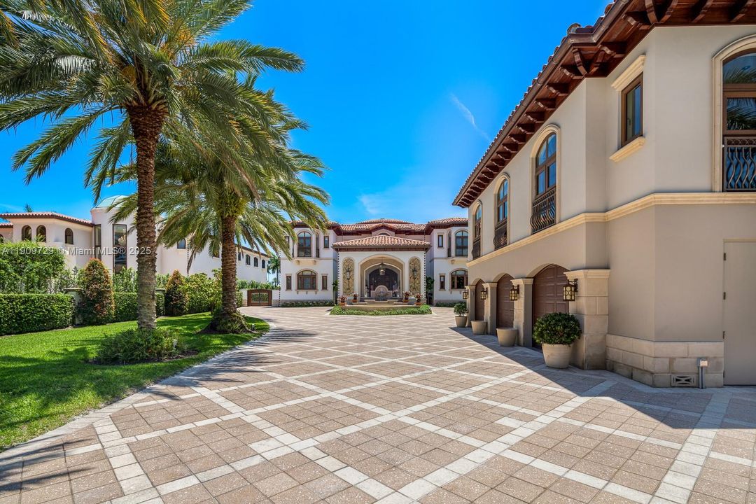 For Sale: $49,500,000 (6 beds, 8 baths, 11160 Square Feet)