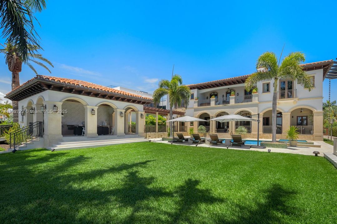For Sale: $49,500,000 (6 beds, 8 baths, 11160 Square Feet)