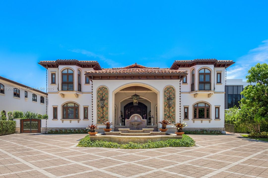 For Sale: $49,500,000 (6 beds, 8 baths, 11160 Square Feet)