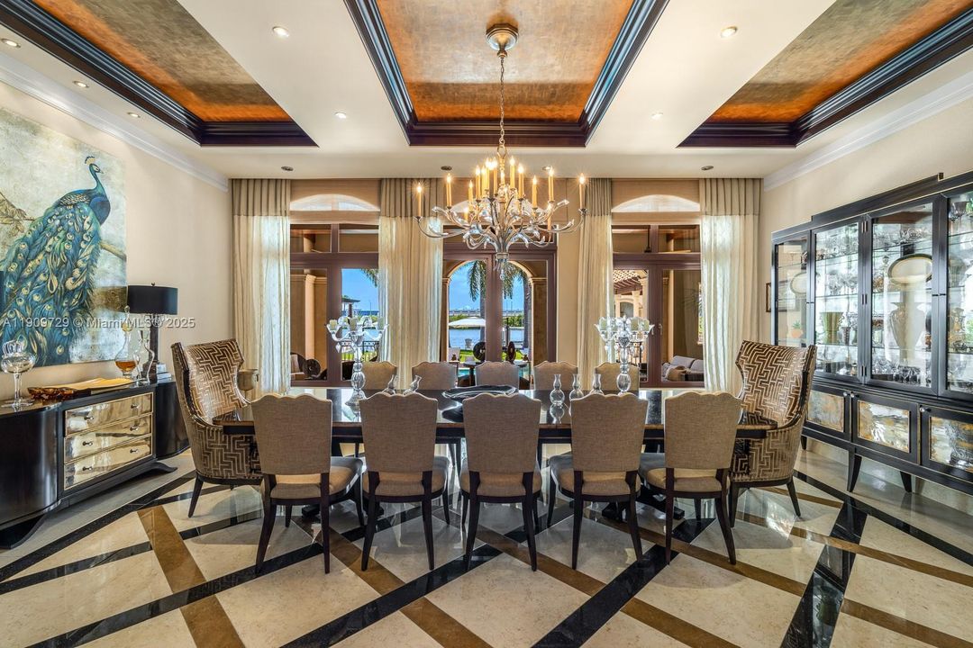 For Sale: $49,500,000 (6 beds, 8 baths, 11160 Square Feet)