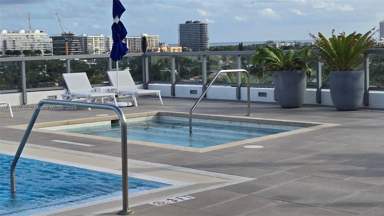 En Venta: $1,590,000 (2 camas, 2 baños, 1303 Pies cuadrados)