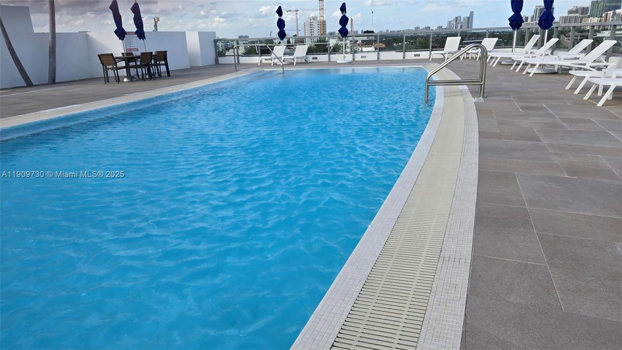 En Venta: $1,590,000 (2 camas, 2 baños, 1303 Pies cuadrados)