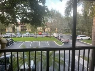 Activo con contrato: $1,570 (1 camas, 1 baños, 813 Pies cuadrados)