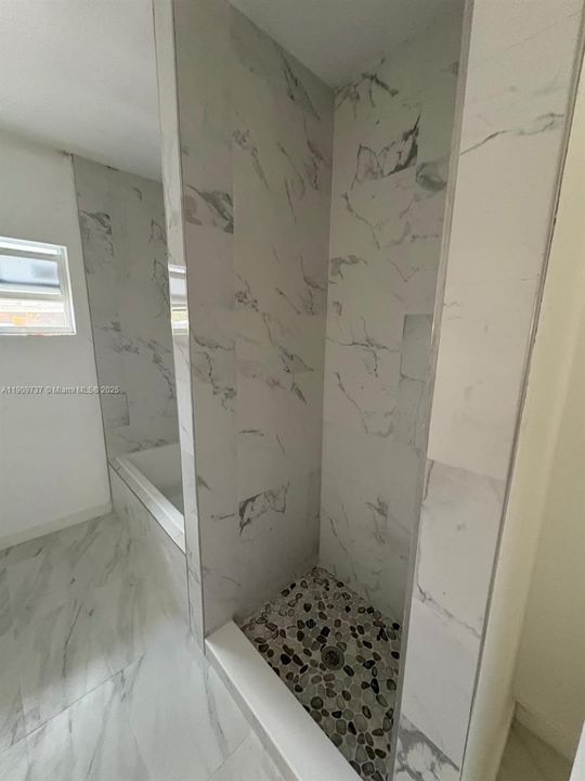 待售: $451,000 (4 贝兹, 2 浴室, 0 平方英尺)