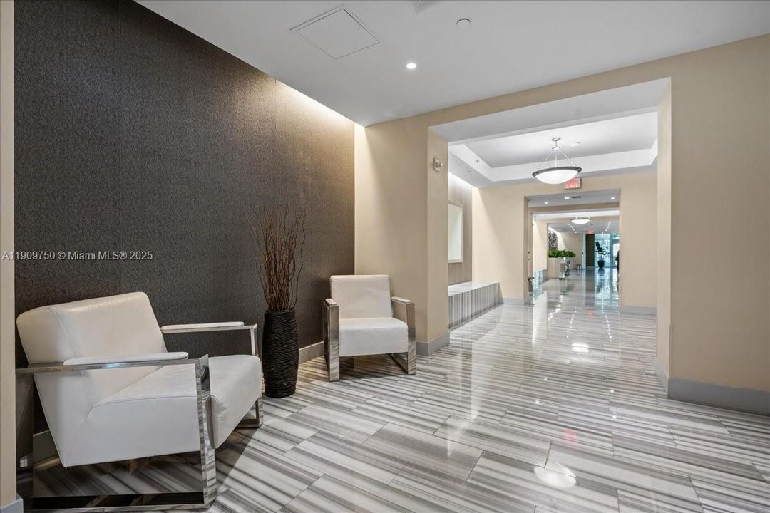 En Venta: $680,000 (2 camas, 2 baños, 1453 Pies cuadrados)