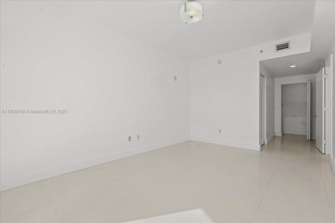 En Venta: $680,000 (2 camas, 2 baños, 1453 Pies cuadrados)