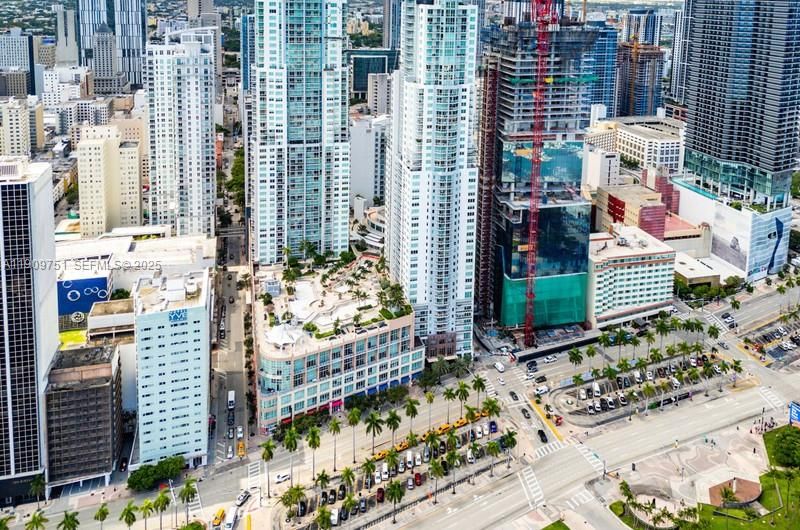 For Sale: $280,000 (1 beds, 1 baths, 506 Square Feet)