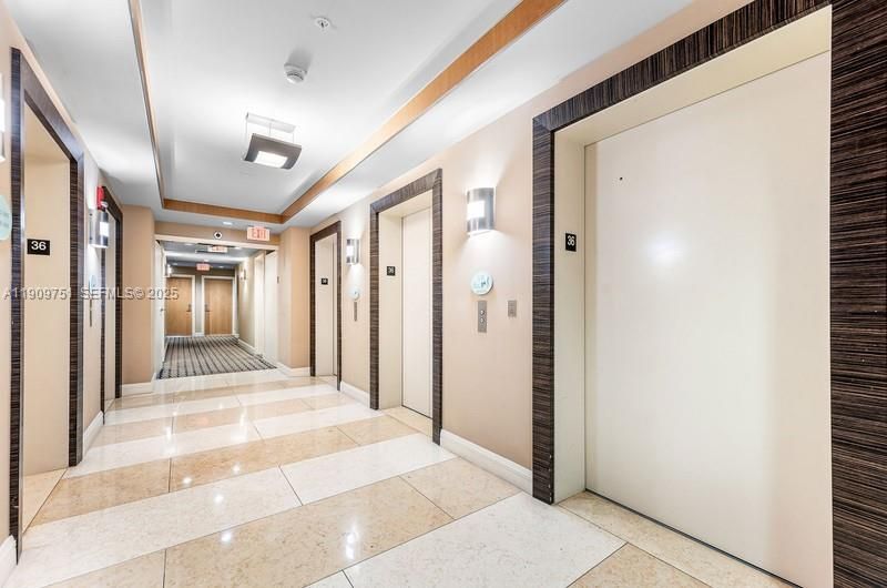 For Sale: $280,000 (1 beds, 1 baths, 506 Square Feet)