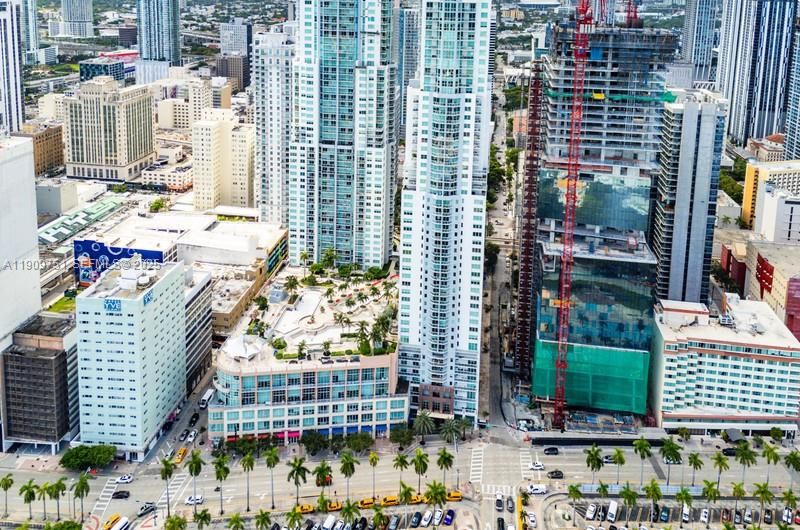 For Sale: $280,000 (1 beds, 1 baths, 506 Square Feet)