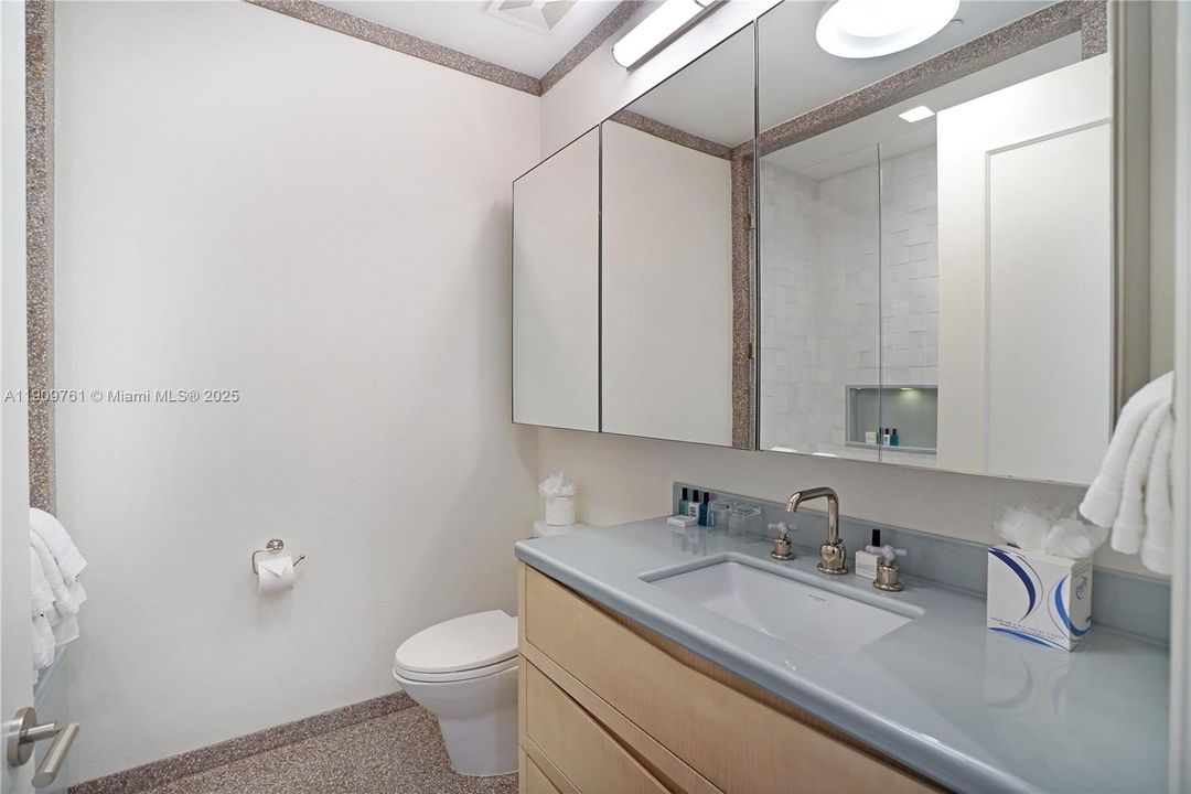 5th bathroom