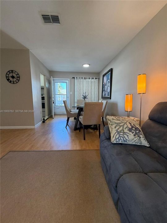 For Sale: $150,000 (2 beds, 2 baths, 840 Square Feet)