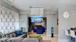 待售: $1,250,000 (2 贝兹, 2 浴室, 1422 平方英尺)