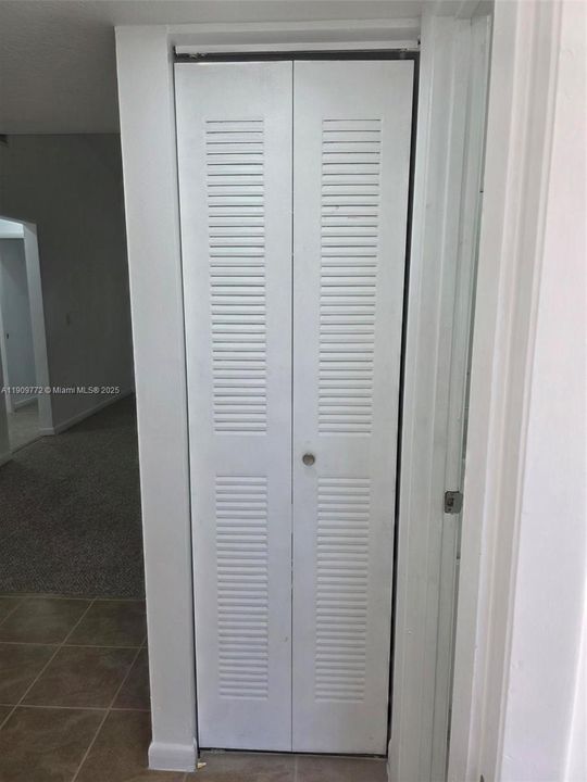 В аренду: $2,200 (3 спален, 2 ванн, 1195 Квадратных фут)