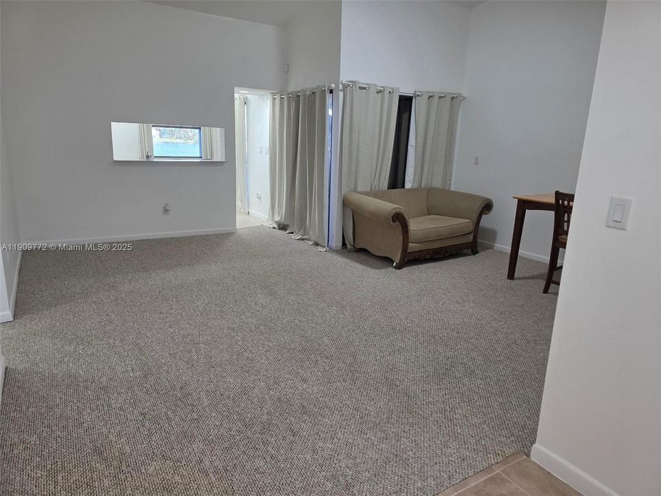 В аренду: $2,200 (3 спален, 2 ванн, 1195 Квадратных фут)